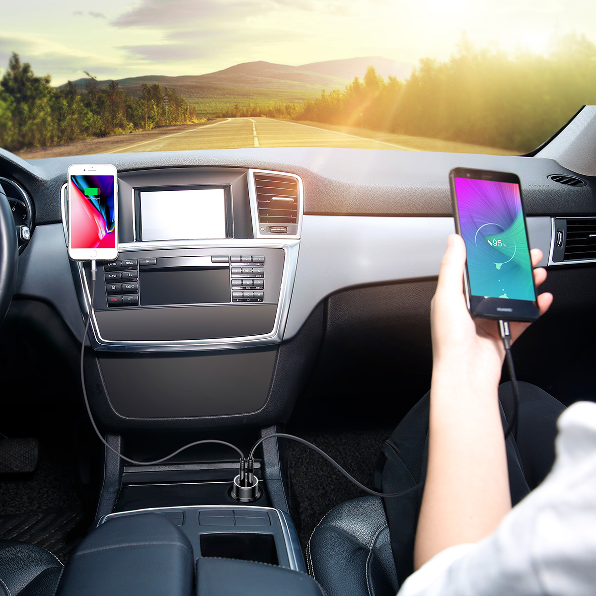 Baseus �adowarka samochodowa Small Screw z kablem 8-pin czarna 3.4A / 10