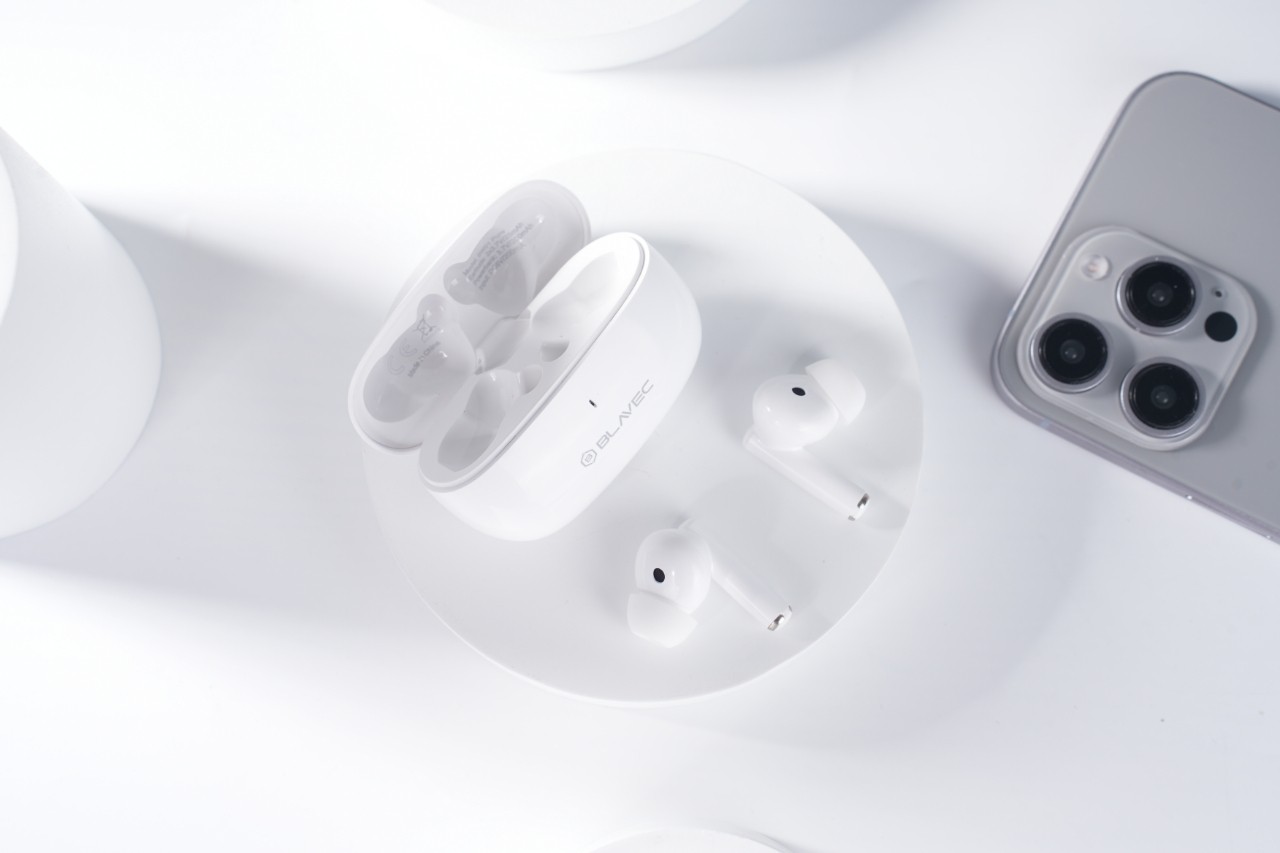 S�uchawki bezprzewodowe bluetooth Blavec TWS douszne dokana�owe bia�e Samsung Galaxy A10 / 8