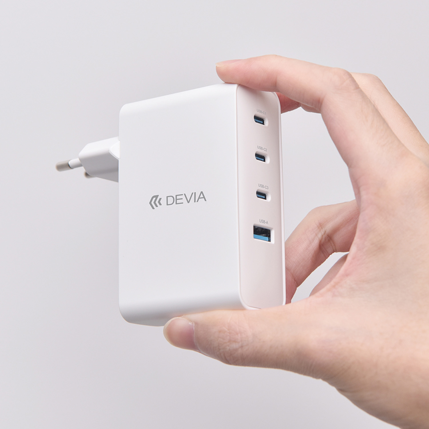 Devia �adowarka sieciowa Extreme PD GaN 100W 3x USB-C 1x USB bia�a / 9