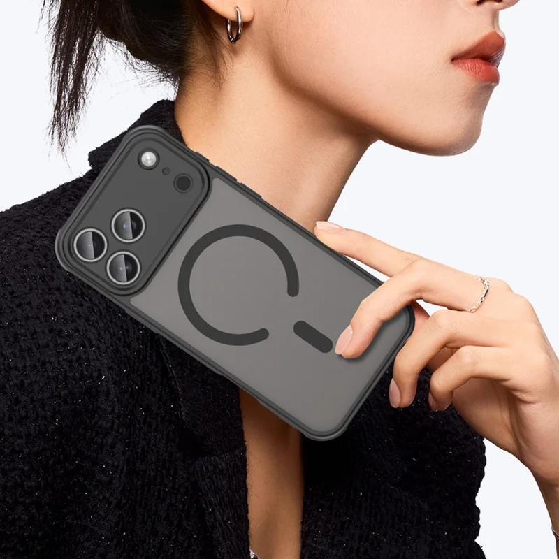 Etui na tył pancerne przezroczyste MagSafe Case z osłoną aparatu Apple iPhone 17 / 3 Etui na tył pancerne przezroczyste MagSafe Case z osłoną aparatu Apple iPhone 17 / 3