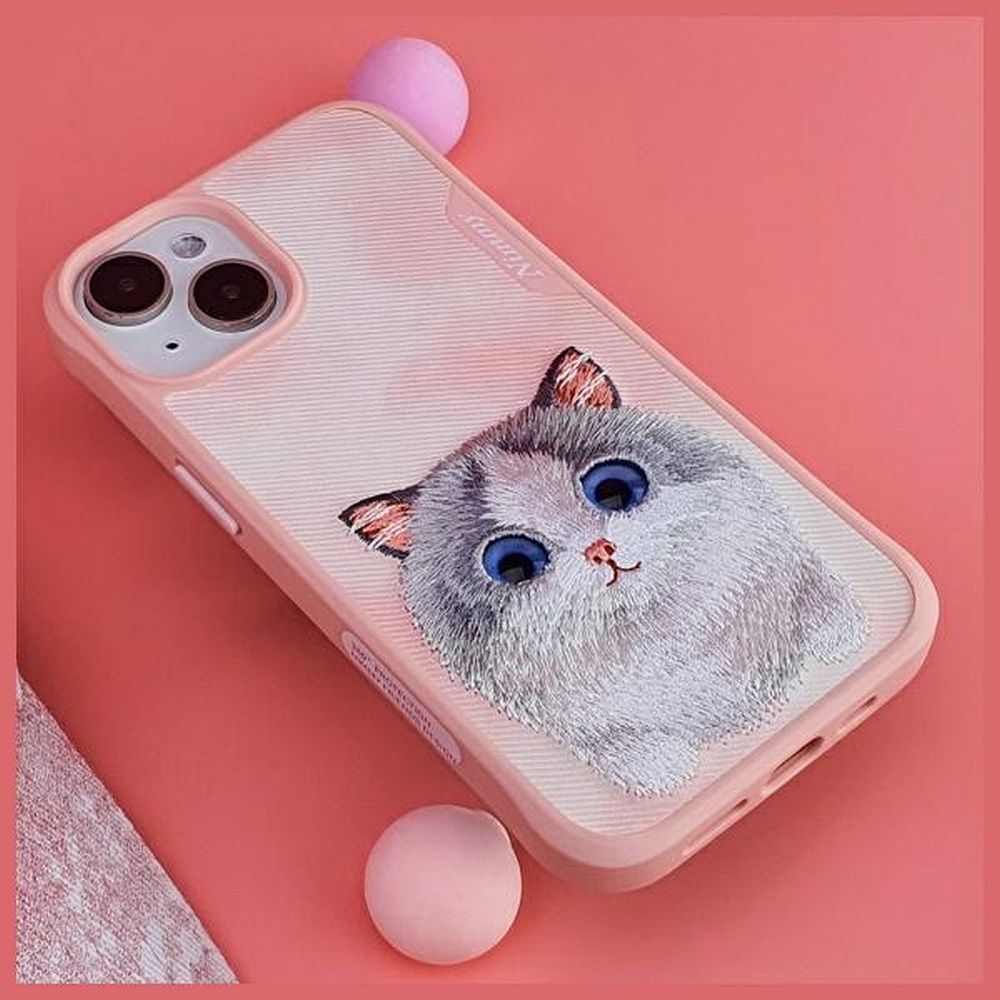 Etui nakładka z osłoną aparatu silikonowe z nadrukiem różowy Apple iPhone 15 Pro Max / 9 Etui nakładka z osłoną aparatu silikonowe z nadrukiem różowy Apple iPhone 15 Pro Max / 9