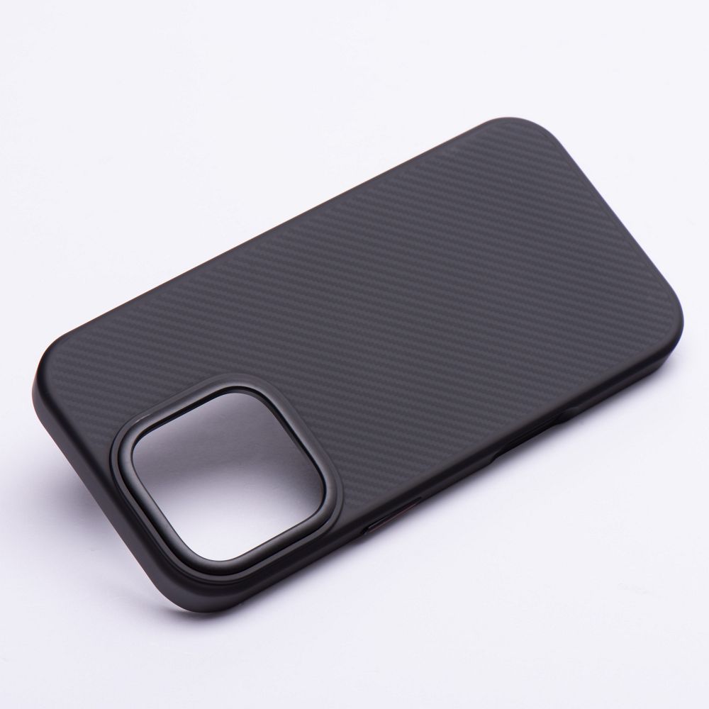 Etui plecki MagSafe z os�on� aparatu z nadrukiem Carbon Elite Mag Cover Apple iPhone 17 / 3