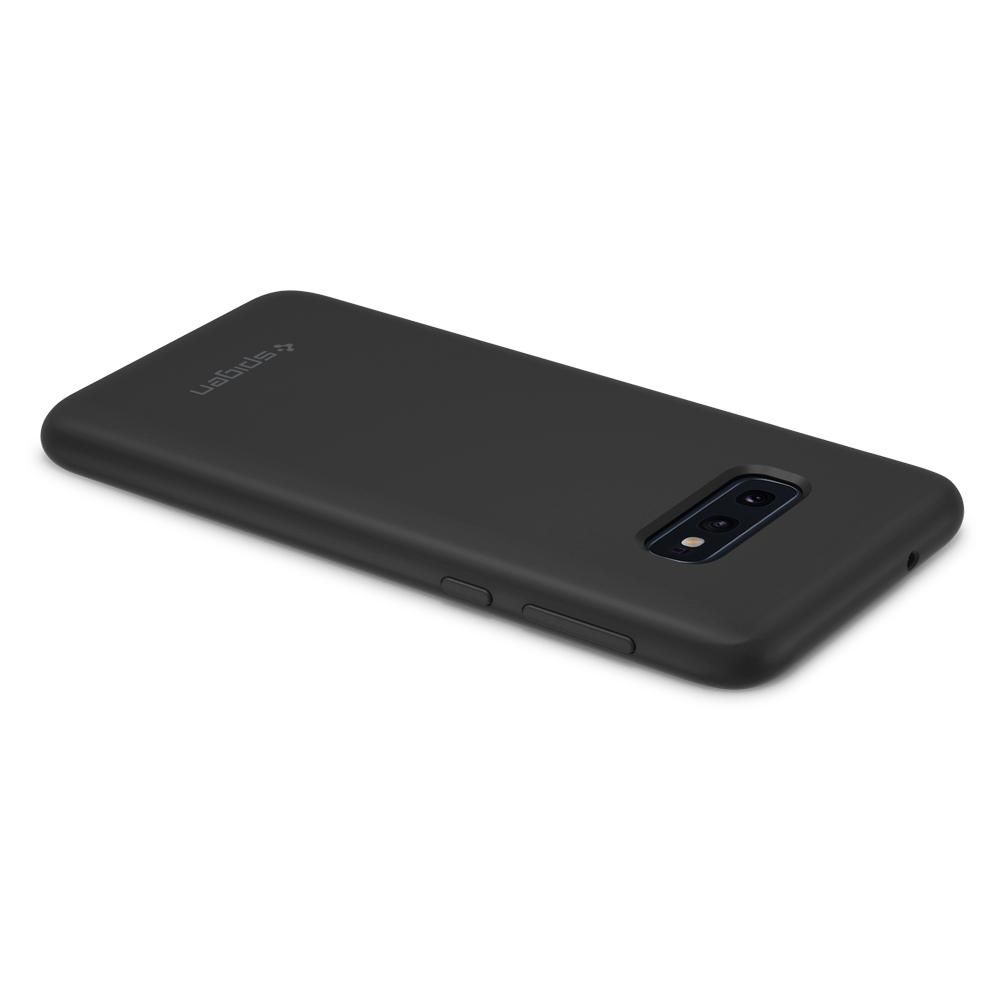 etui Spigen Silicone Fit Czarne Samsung Galaxy S10e / 3