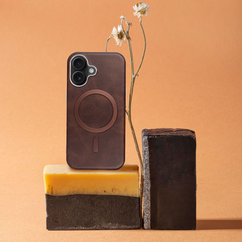 Etui z MagSafe nakładka na tył brązowy Apple iPhone 15 / 5 Etui z MagSafe nakładka na tył brązowy Apple iPhone 15 / 5