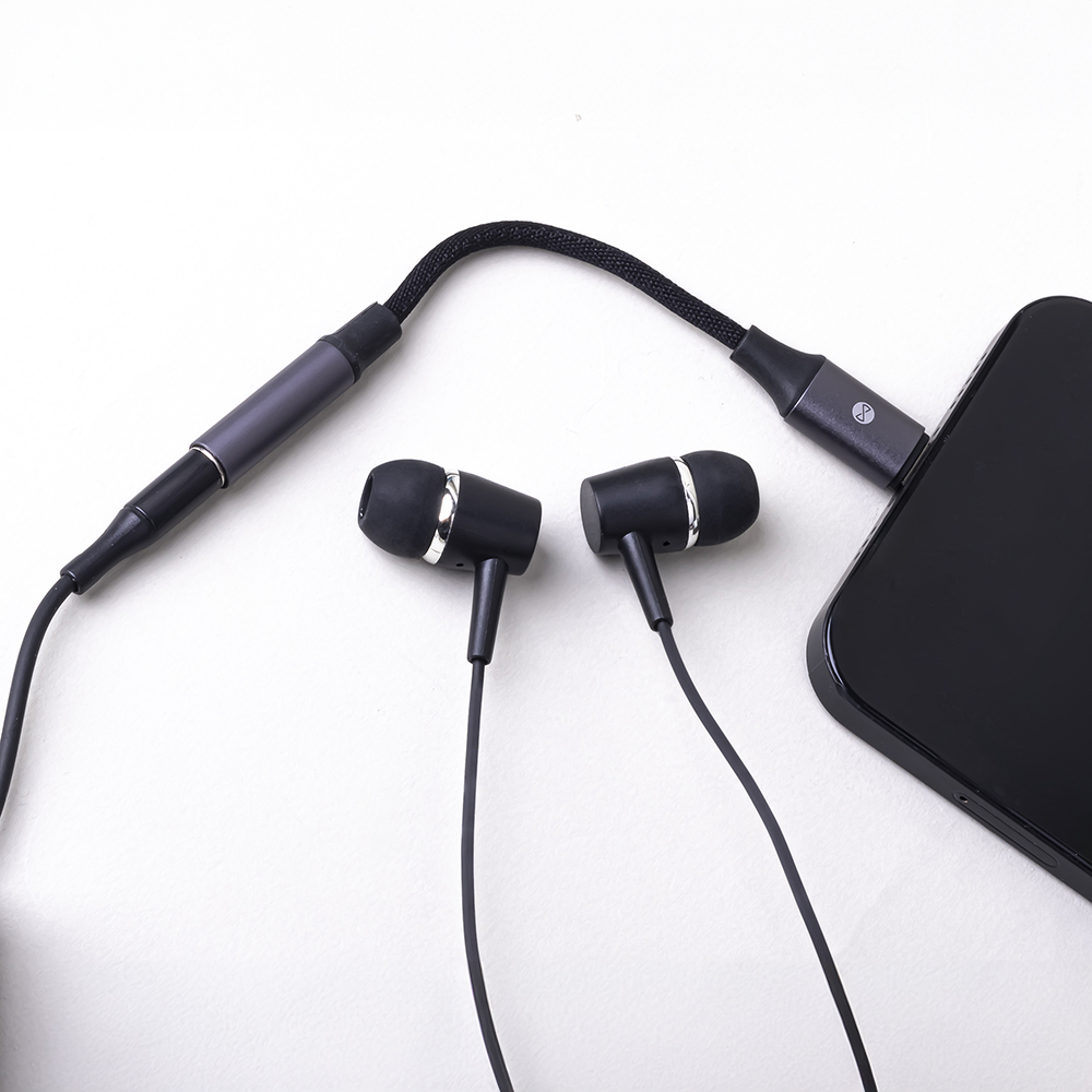 Forever adapter audio AJL-01 jack 3,5 mm - Lightning czarny / 3