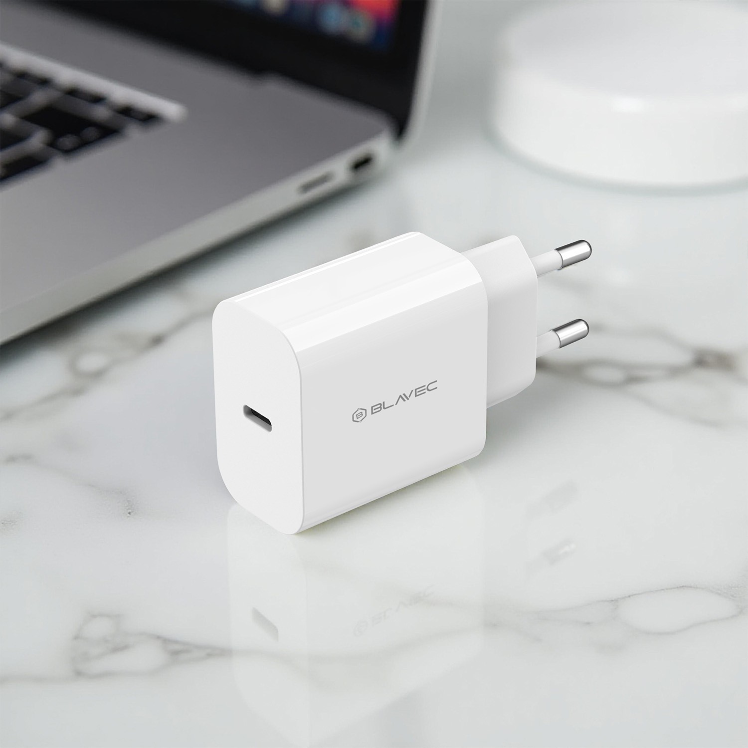 �adowarka sieciowa Blavec 45 W GaN4 USB-C PD bia�a Motorola Moto E22S / 6