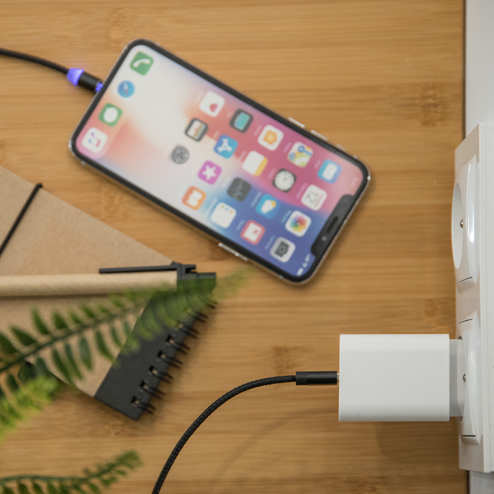 �adowarka sieciowa Forever 1x QC3.0 (18W) bia�a Core / 3