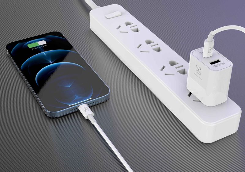 �adowarka SIECIOWA MX ALFA 20W PD+QC, USB-A+C + KABEL Type-C - Type-C 20W PD, WHITE/BIA�Y / 5