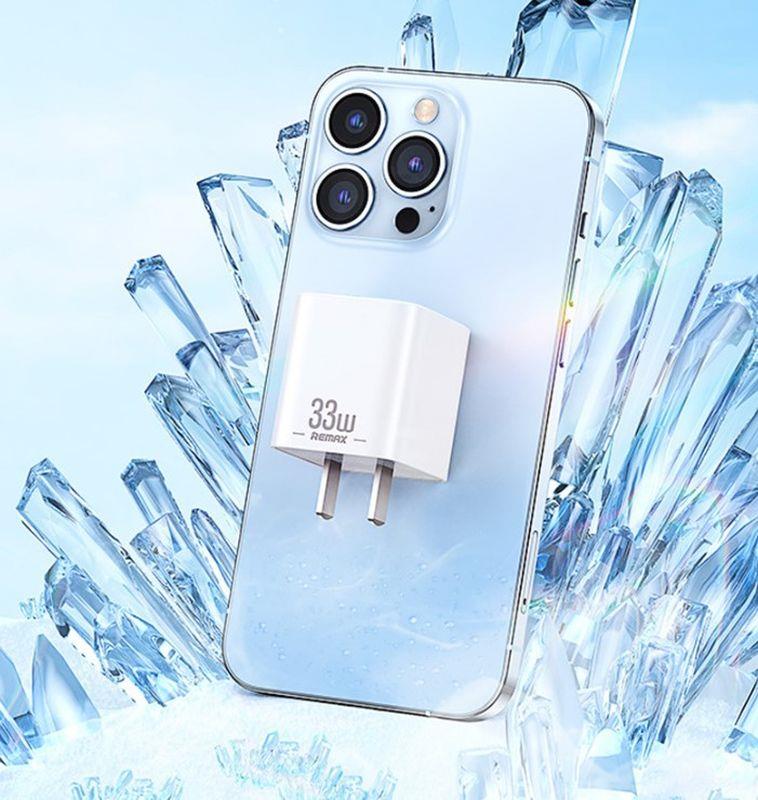 �adowarka sieciowa REMAX BATT SERIES PD QC 33W RP-U26 1xUSB + 1xUSB-C WHITE / 2