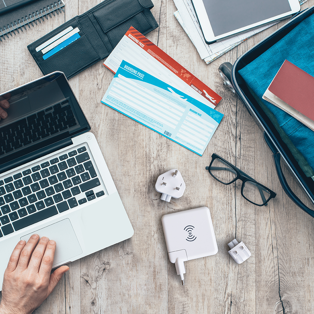 �adowarka sieciowa z bezprzewodowym power bankiem 6700mAh Forever Core / 8