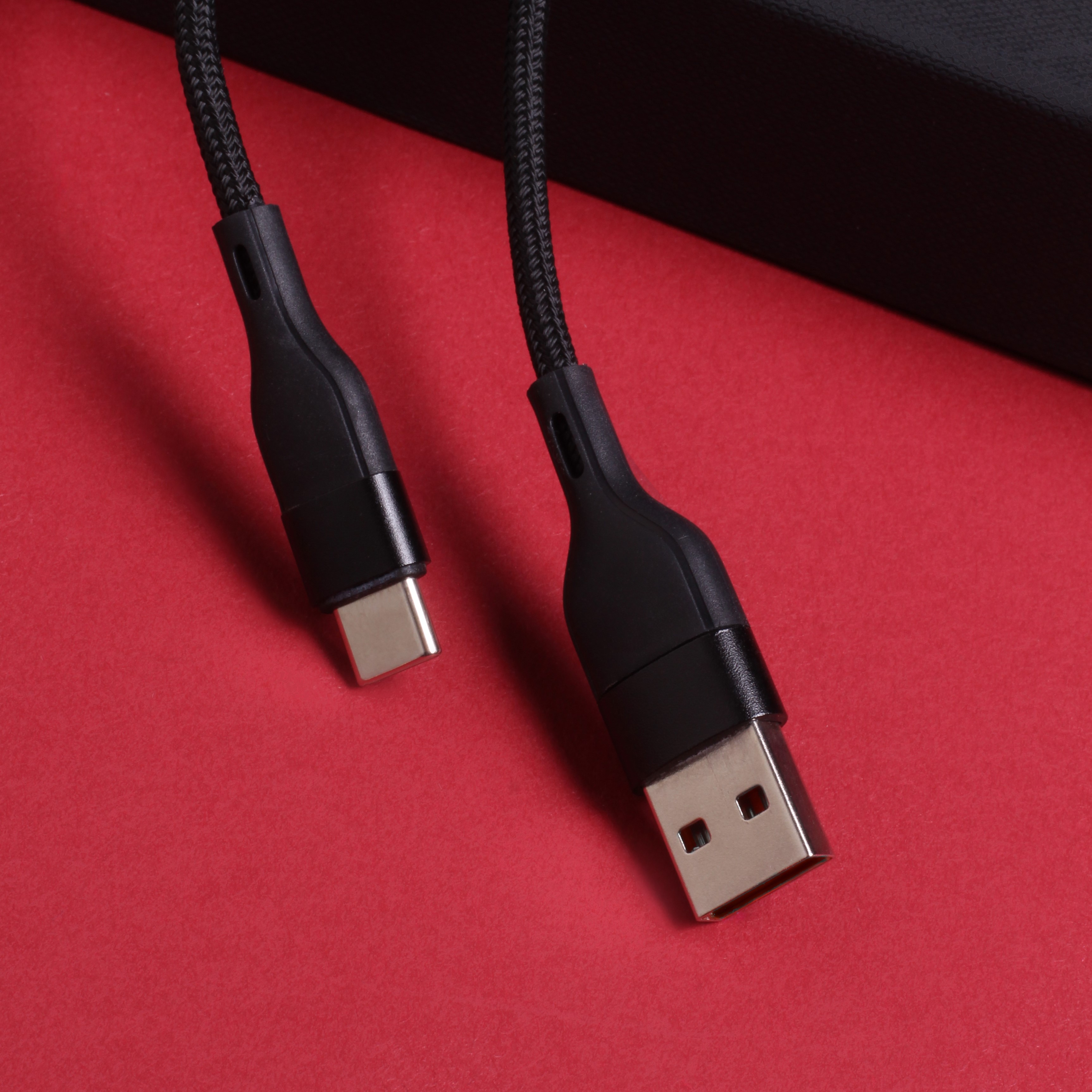 Maxlife kabel MXUC-07 USB - USB-C 1,0 m 3A czarny nylonowy / 4