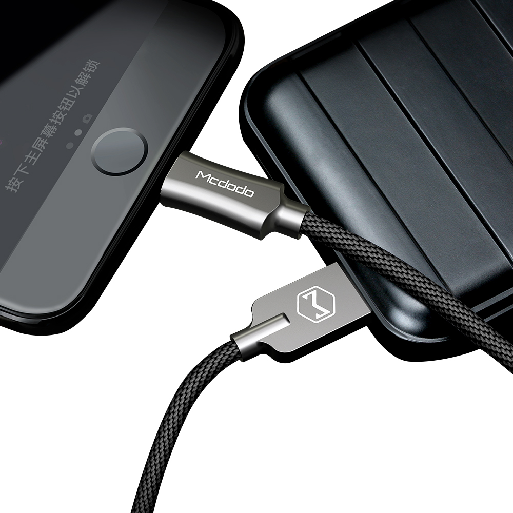 Mcdodo kabel Knight USB - Lightning 1,8 m czarny CA-3924 / 7