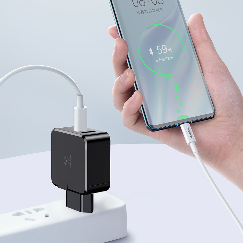 Mcdodo �adowarka sieciowa PD 2USB QC 3.0/ typ-C PD czarna 30W CH-6921 / 7