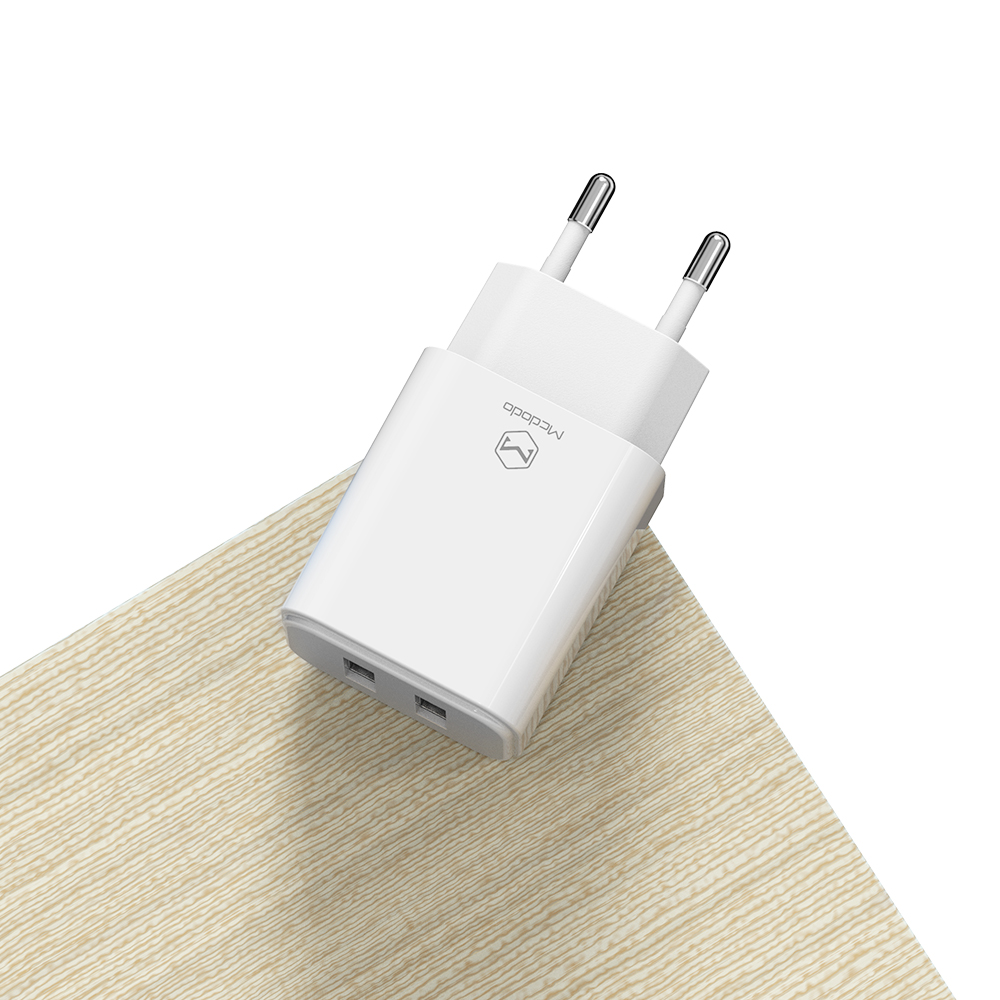 Mcdodo �adowarka sieciowa Suger 2USB bia�a 2,4A CH-6140 / 7