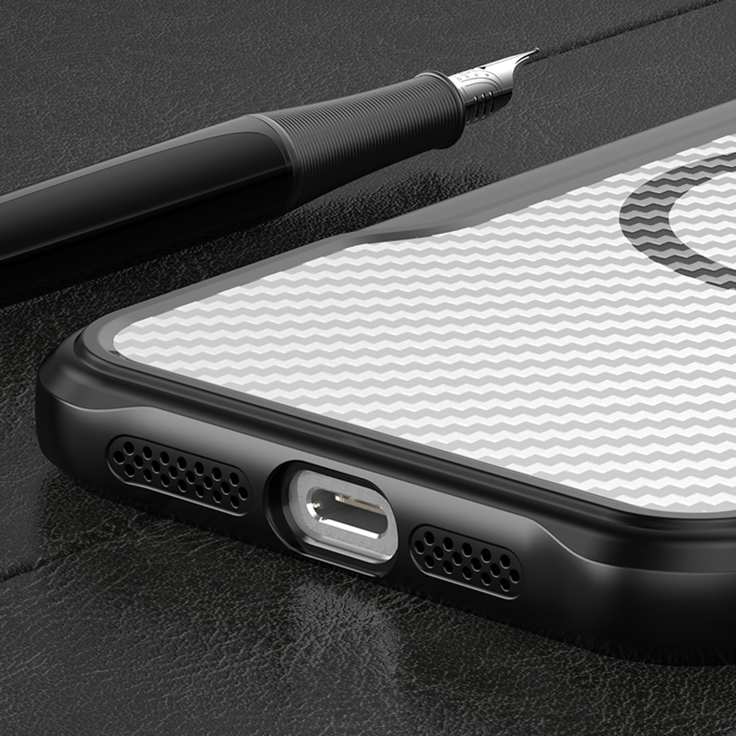 Nak�adka Defender Carbon Mag czarny Apple iPhone 12 6,1 cali / 7