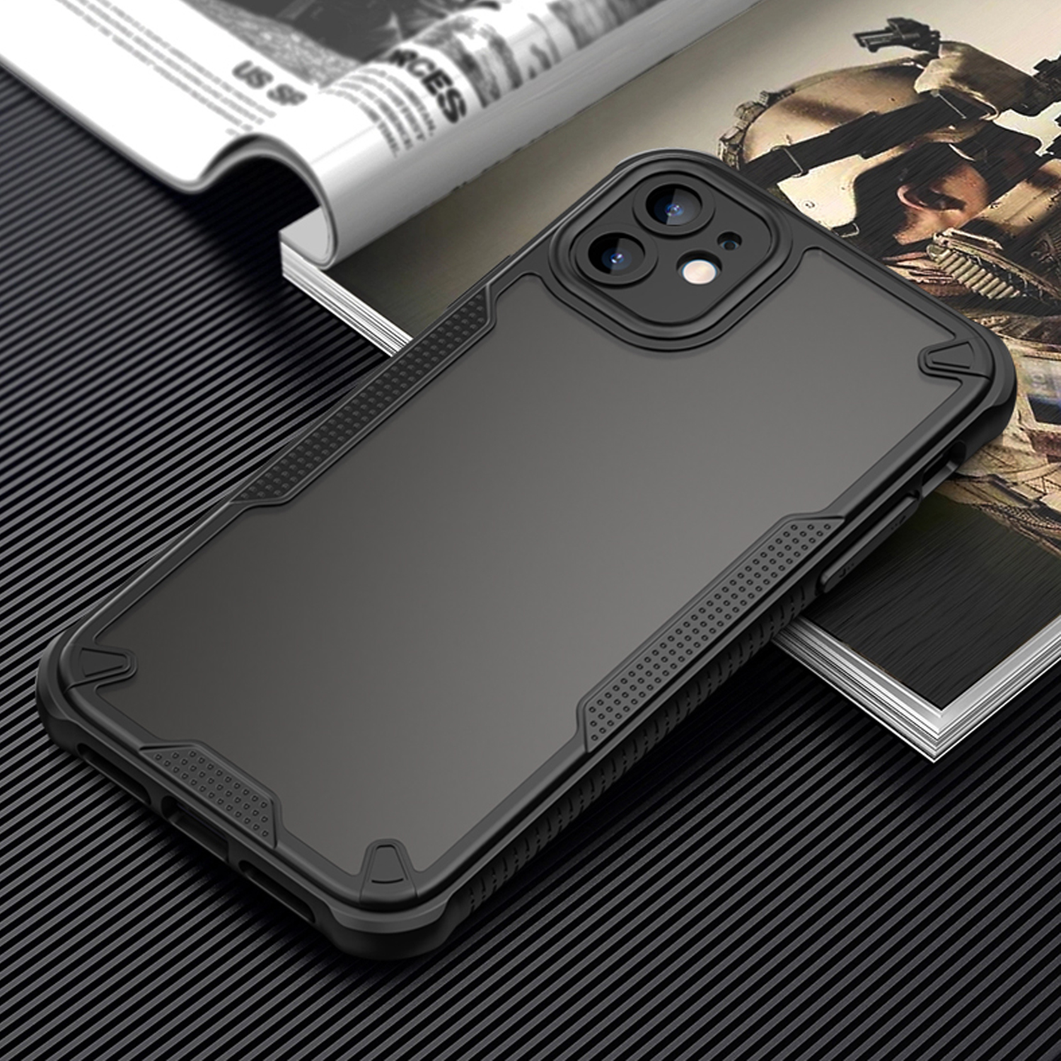 Nak�adka Defender Matt czarny Apple iPhone 11 / 5