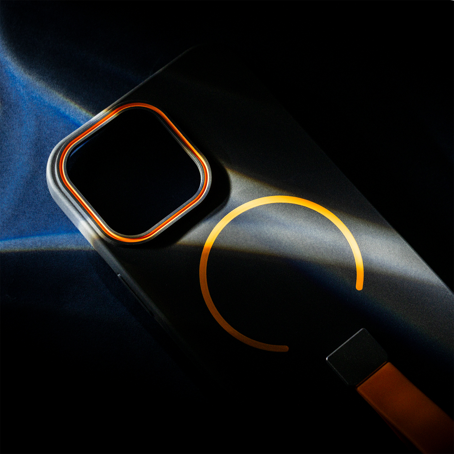 Nak�adka Loop Thin Mag czarny Apple iPhone 16 / 6