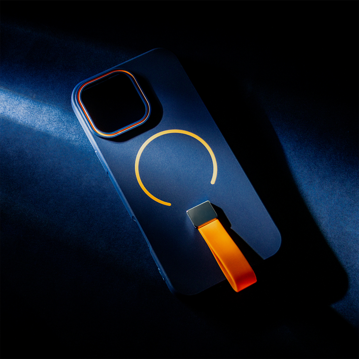 Nak�adka Loop Thin Mag niebieska Apple iPhone 13 / 8