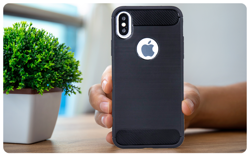 Nak�adka Simple Black Apple iPhone 13 Pro / 9