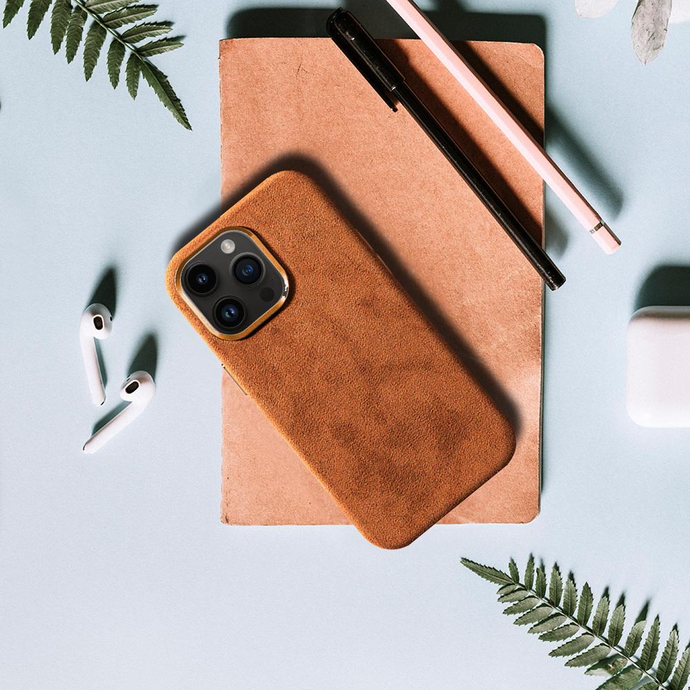 Pokrowiec Alcane Magsafe Case br�zowy Apple iPhone 15 Plus / 4