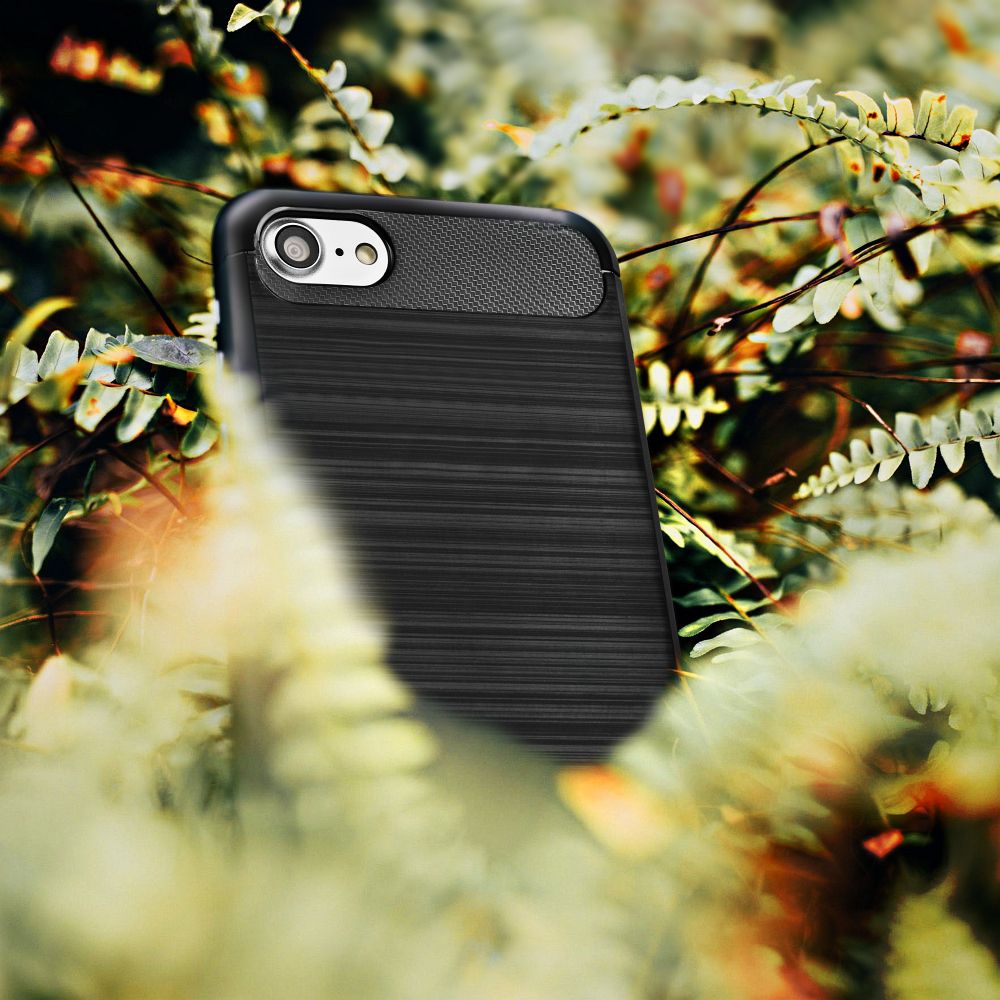 Pokrowiec Carbon Case czarny Apple iPhone SE 2022 / 5