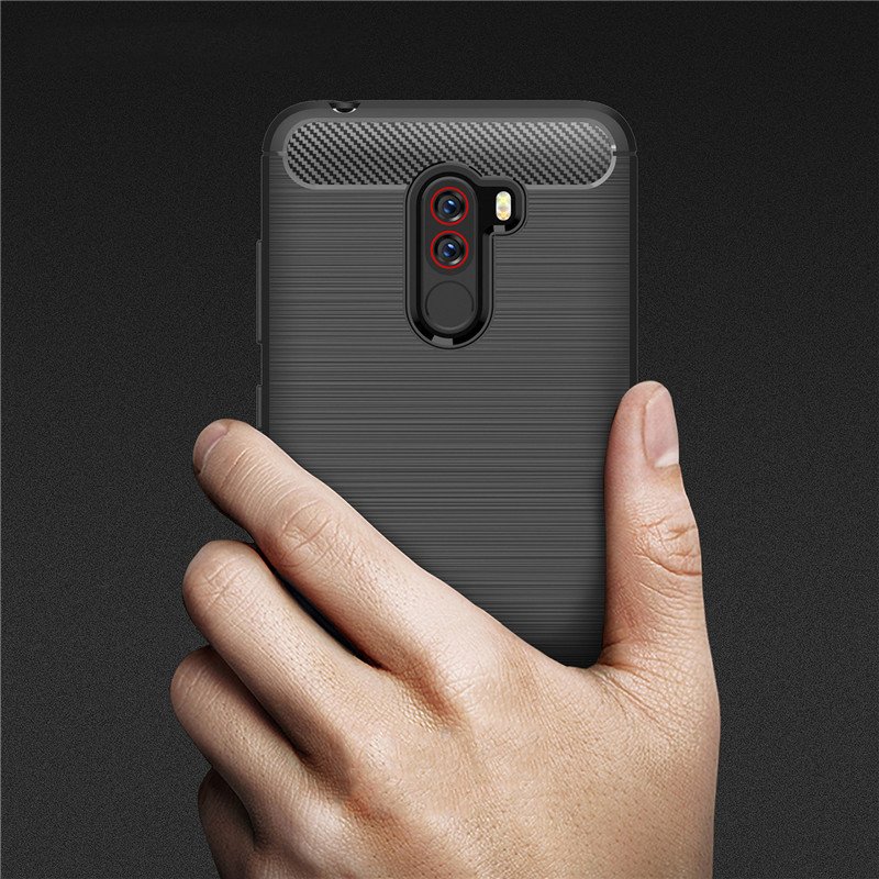 Pokrowiec Carbon Case czerwony Xiaomi Pocophone F1 / 8