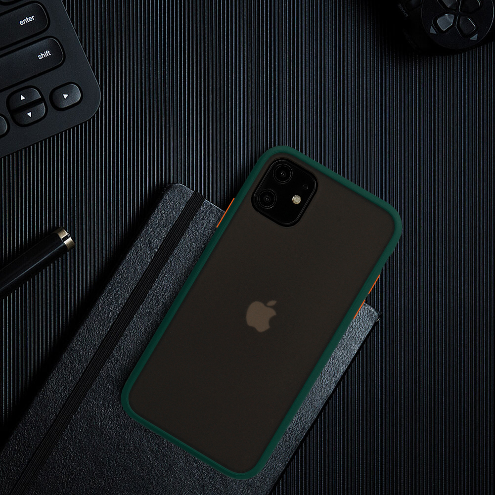 Pokrowiec Color Button zielony Apple iPhone 11 Pro / 8