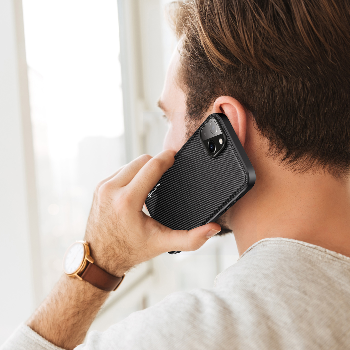 Pokrowiec Dux Ducis Fino czarny Apple iPhone 14 Max / 8 Pokrowiec Dux Ducis Fino czarny Apple iPhone 14 Max / 8