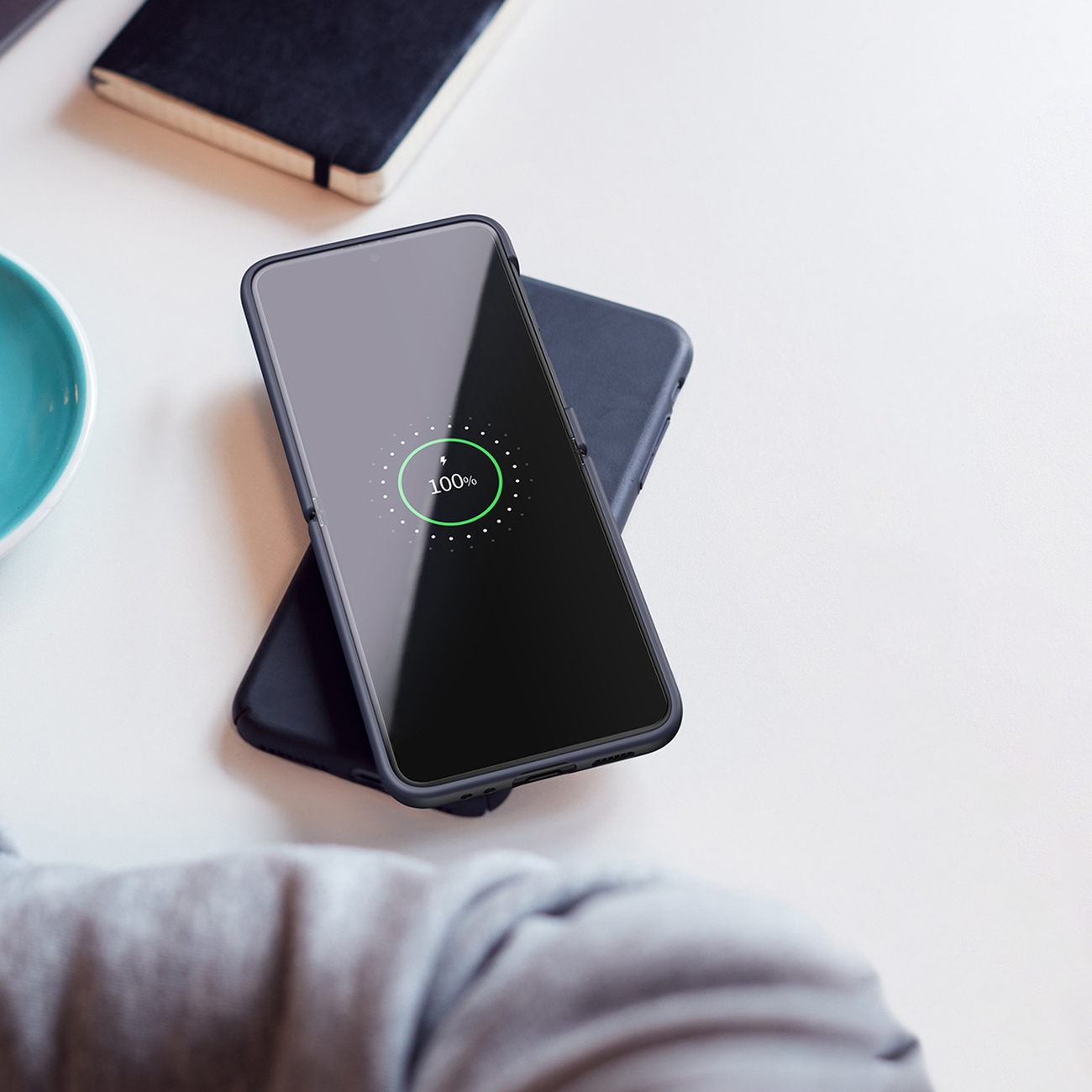 Pokrowiec Dux Ducis Venice czarny Samsung Galaxy Z Flip 3 / 12