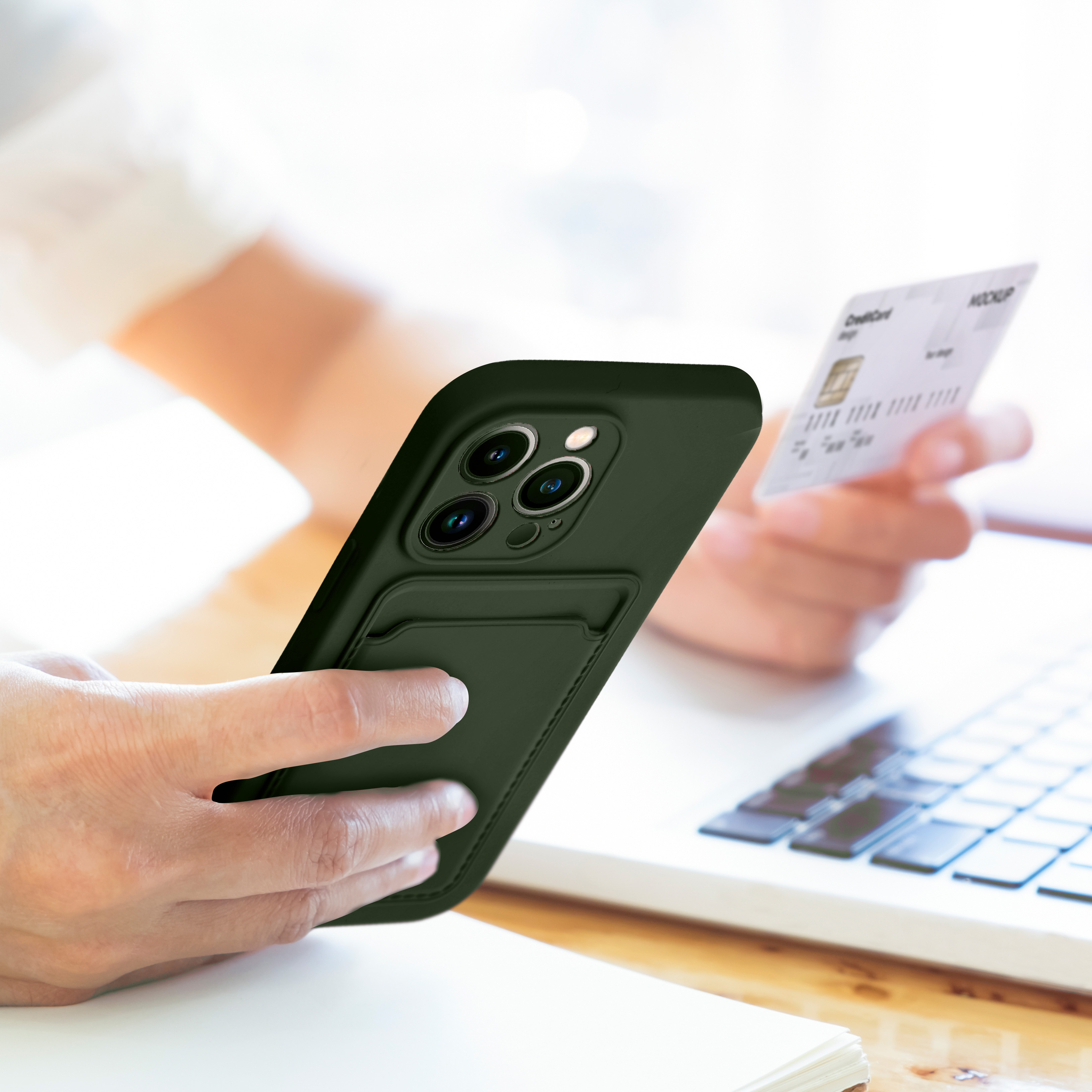 Pokrowiec Forcell Card Case zielony Apple iPhone 13 / 7
