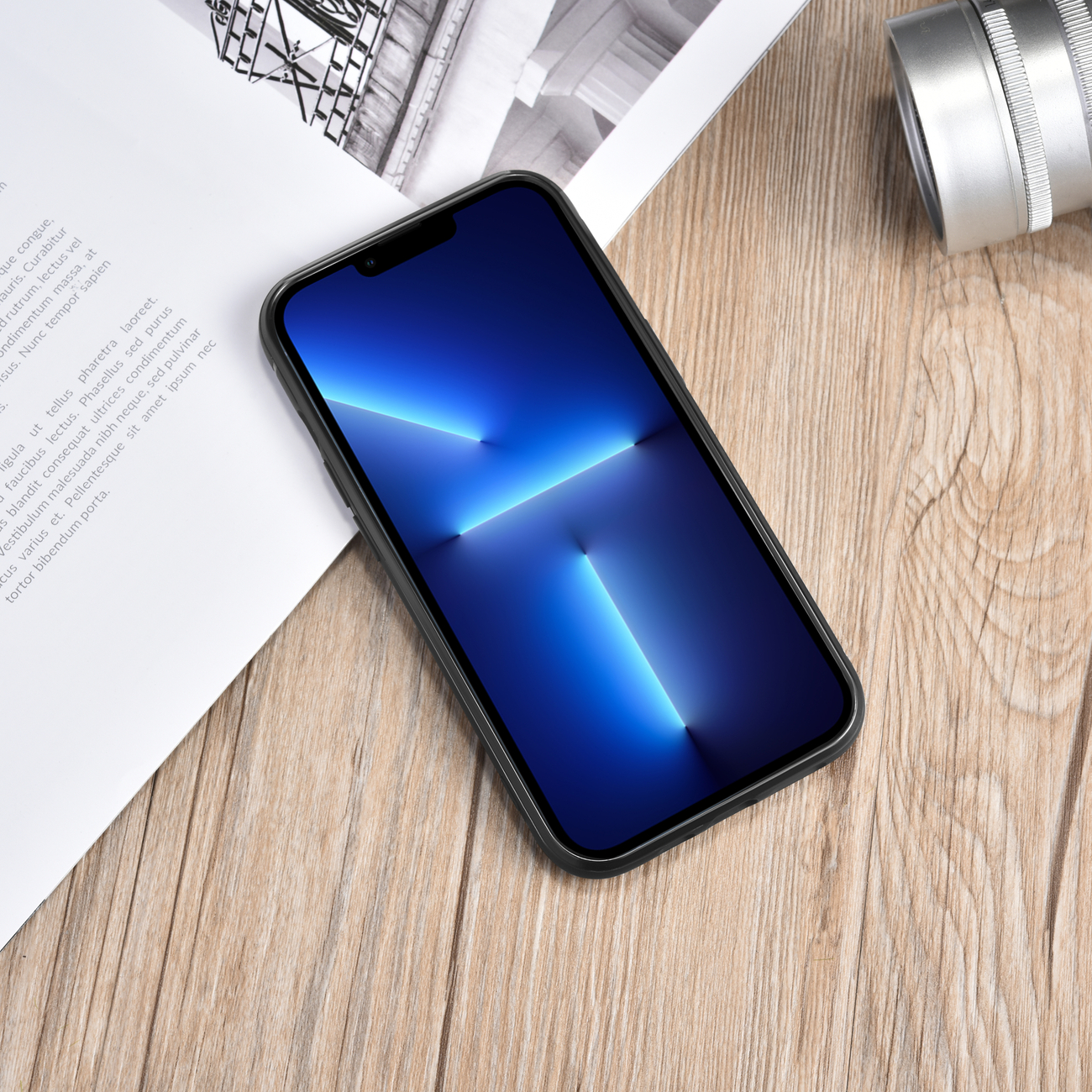 Pokrowiec iCarer Leather Oil Wax brązowy Apple iPhone 13 / 9 Pokrowiec iCarer Leather Oil Wax brązowy Apple iPhone 13 / 9