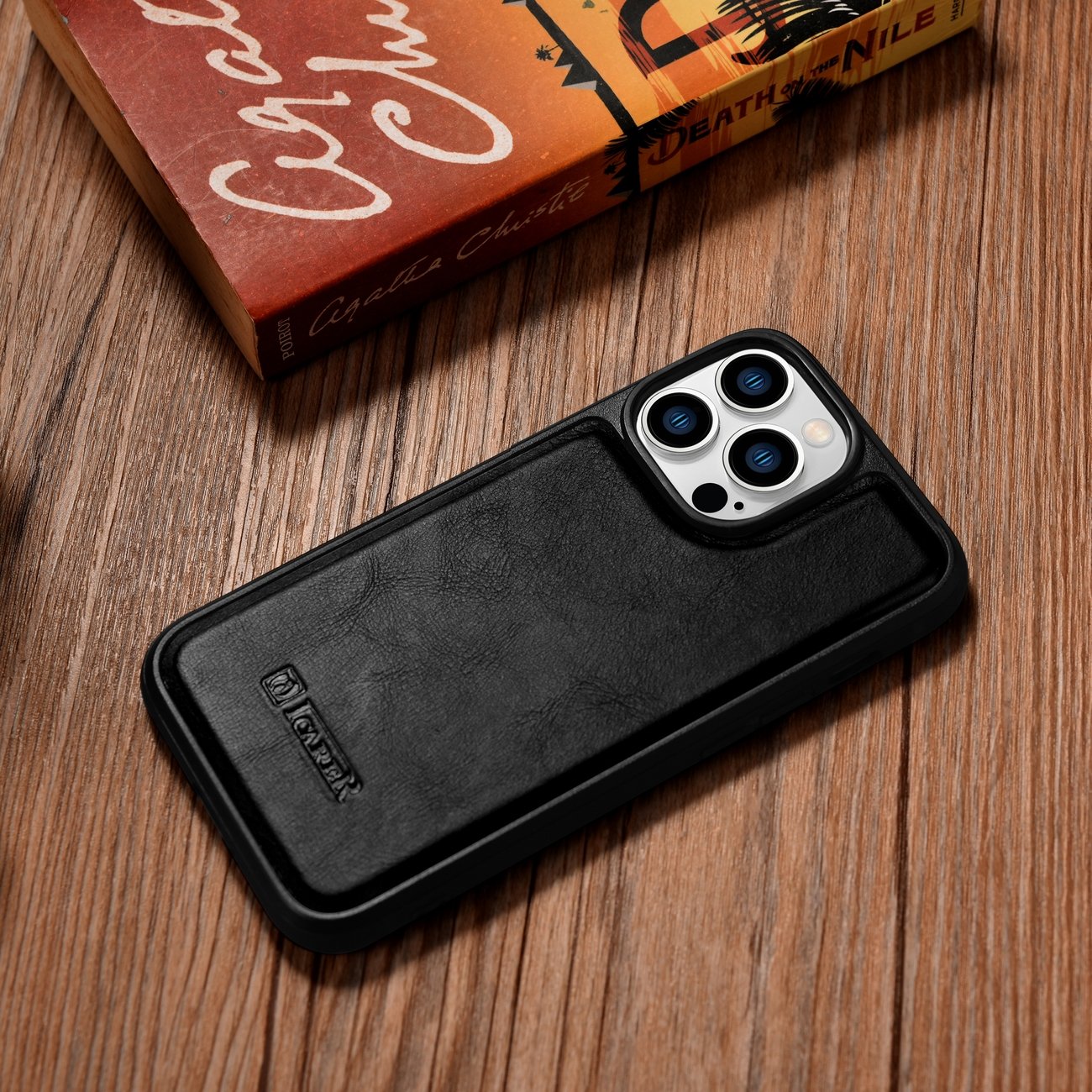 Pokrowiec iCarer Leather Oil Wax czarny Apple iPhone 14 Pro / 11