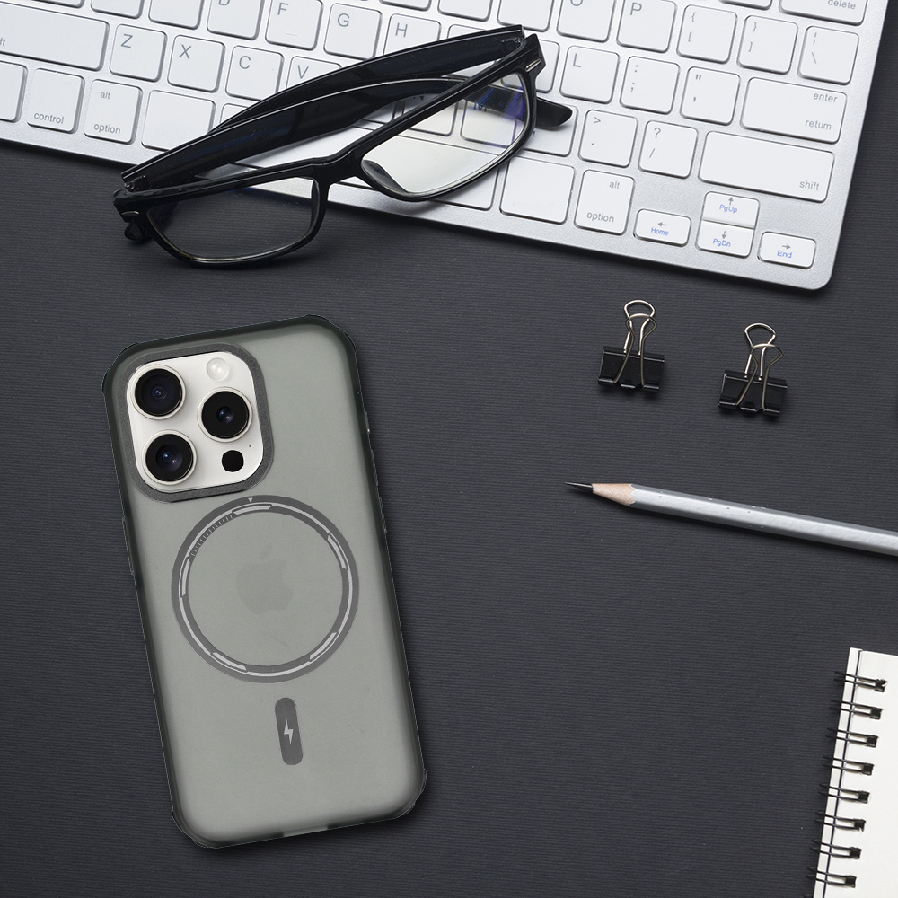 Pokrowiec Liavec Smooth Feeling Magsafe Case czarny Apple iPhone 13 / 7 Pokrowiec Liavec Smooth Feeling Magsafe Case czarny Apple iPhone 13 / 7