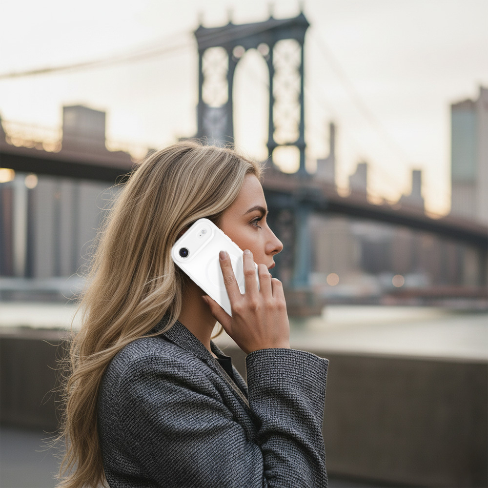 Pokrowiec Liavec Soft Case MagSafe do bia�y Apple iPhone 17 Air / 6