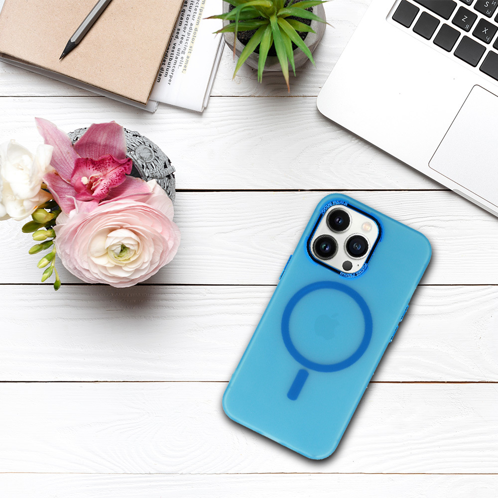Pokrowiec Magnetic Frosted Case niebieski Apple iPhone 15 / 8