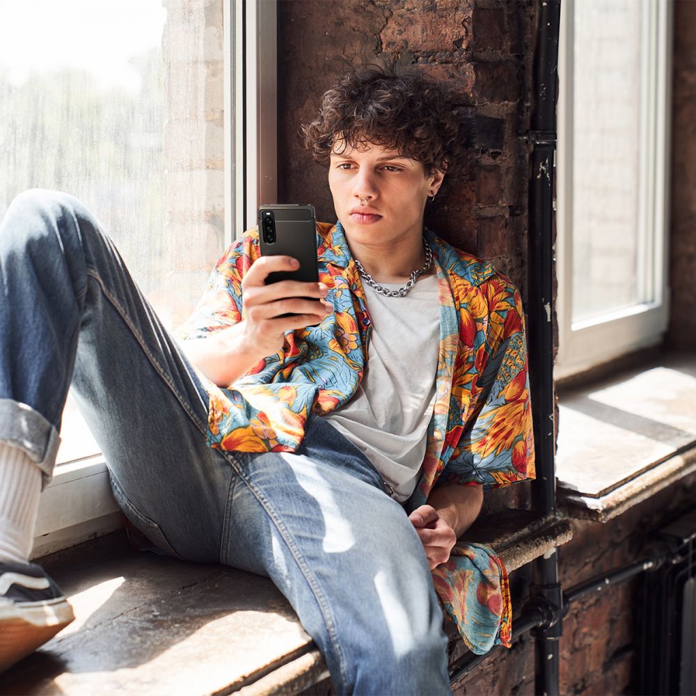 Pokrowiec pancerny Spigen Rugged Armor czarny Sony Xperia 10 IV / 11 Pokrowiec pancerny Spigen Rugged Armor czarny Sony Xperia 10 IV / 11