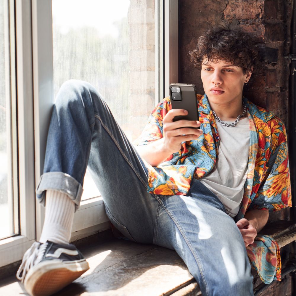 Pokrowiec pancerny Spigen Rugged Armor czarny Xiaomi Redmi Note 11 Pro+ 5G / 11