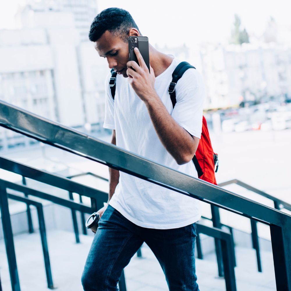 Pokrowiec pancerny Spigen Rugged Armor czarny Xiaomi Redmi Note 11 Pro+ 5G / 12