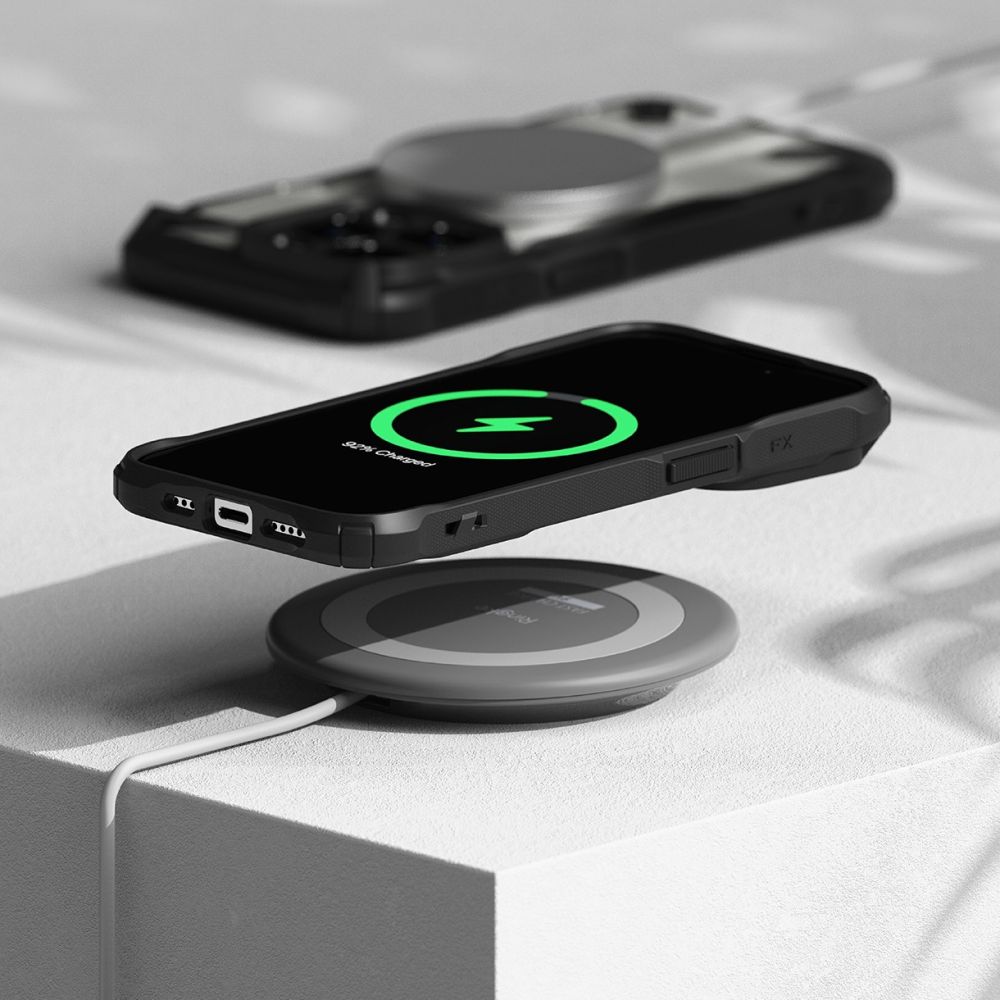 Pokrowiec Ringke Fusion X czarny Apple iPhone 15 Pro / 8