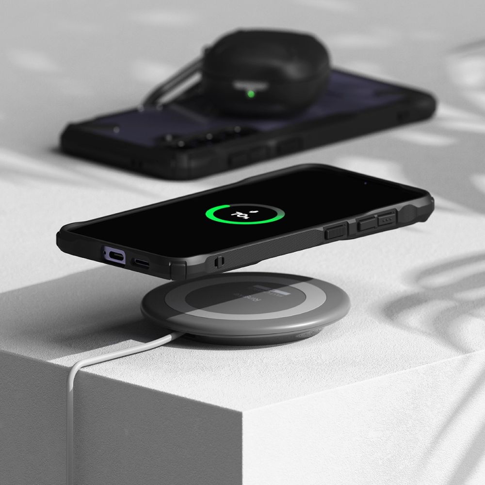 Pokrowiec Ringke Fusion X czarny Samsung Galaxy S24 / 8