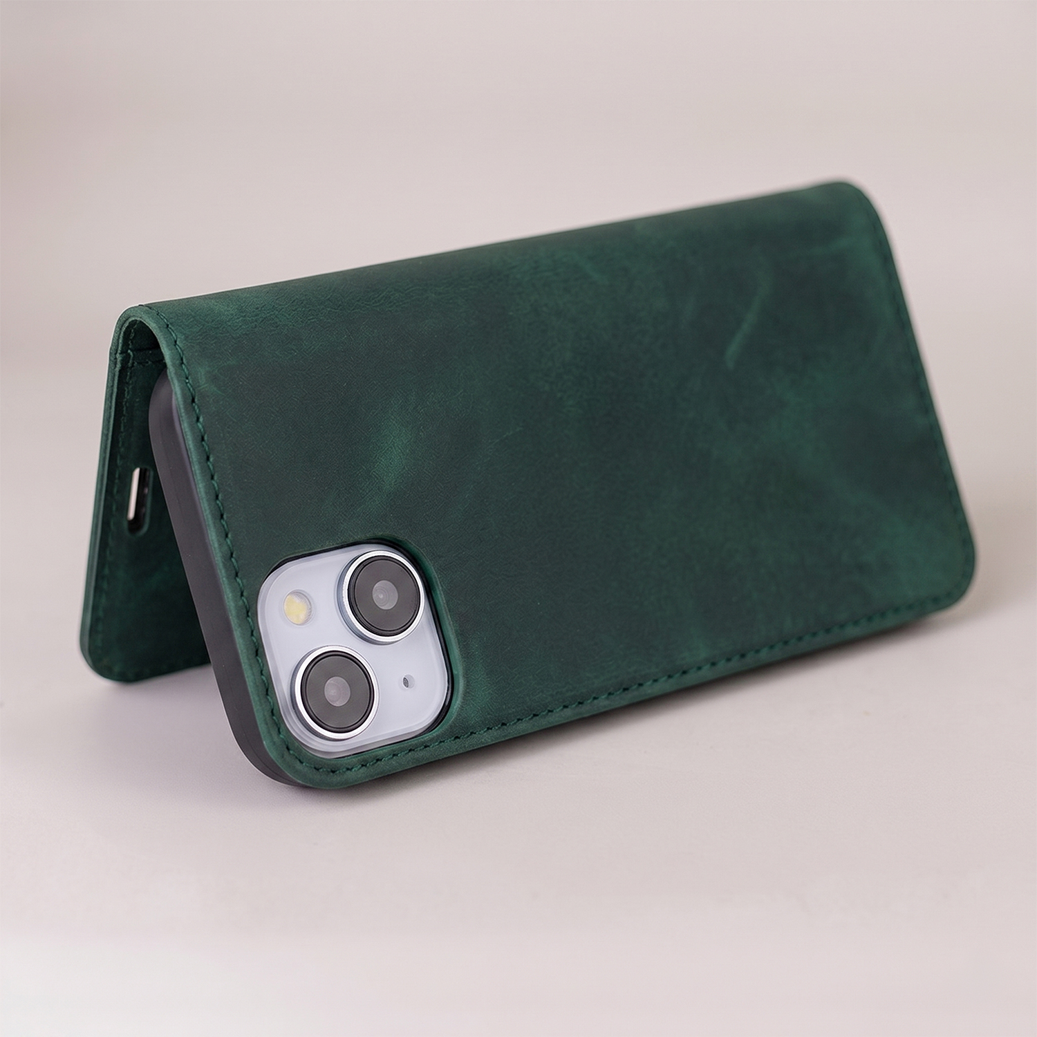 Pokrowiec Smart Suede zielona Motorola Moto G87 / 7