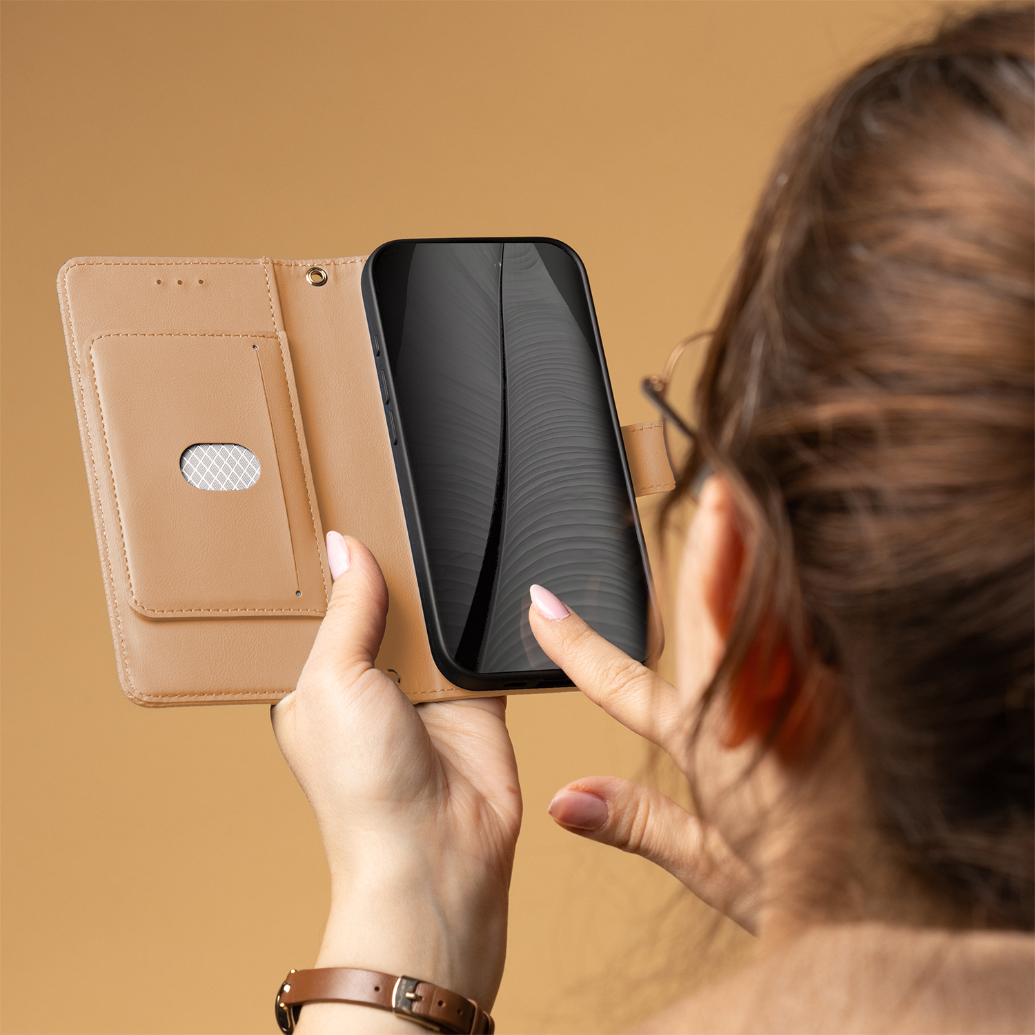Pokrowiec Smart Triangle br�zowe Xiaomi Redmi A7 Pro / 5