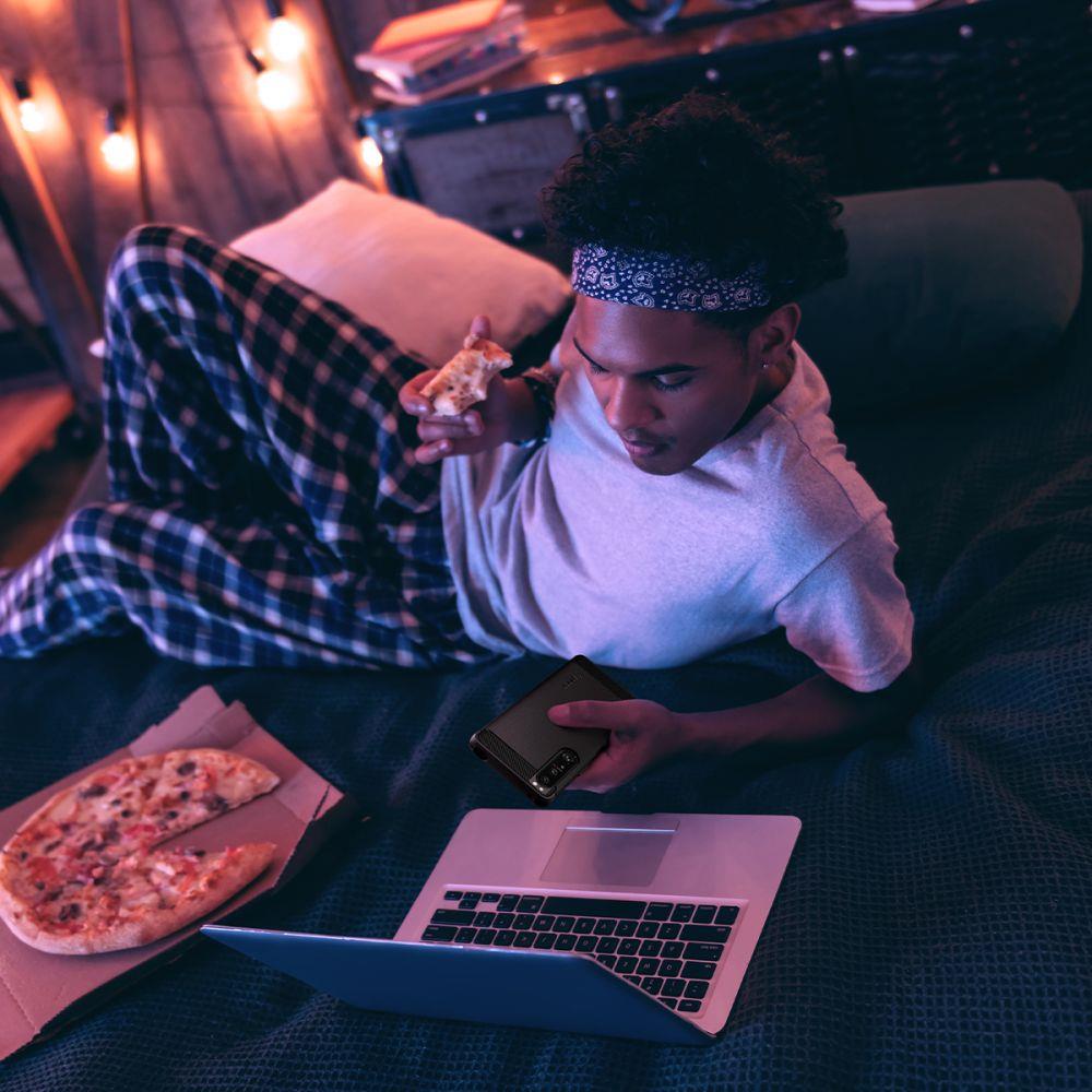 Pokrowiec Spigen Rugged Armor czarny Sony Xperia 1 IV / 10 Pokrowiec Spigen Rugged Armor czarny Sony Xperia 1 IV / 10