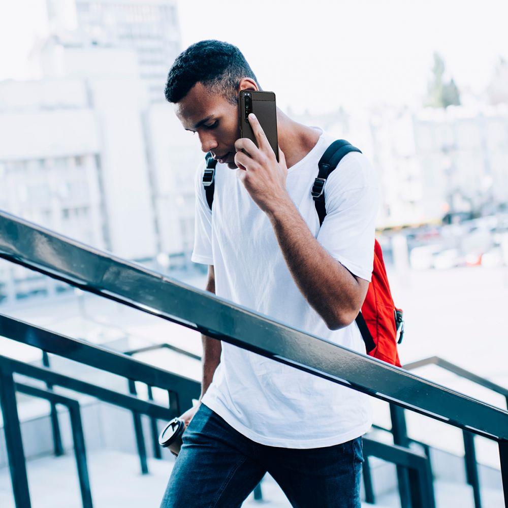 Pokrowiec Spigen Rugged Armor czarny Sony Xperia 1 IV / 12 Pokrowiec Spigen Rugged Armor czarny Sony Xperia 1 IV / 12