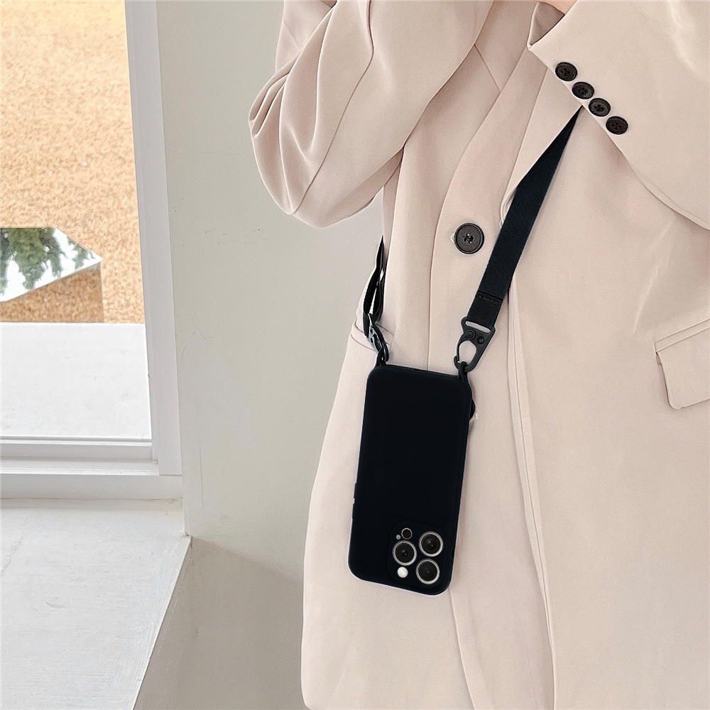 Pokrowiec Strap Silicone Case wz�r 2 czarny Apple iPhone 15 / 6