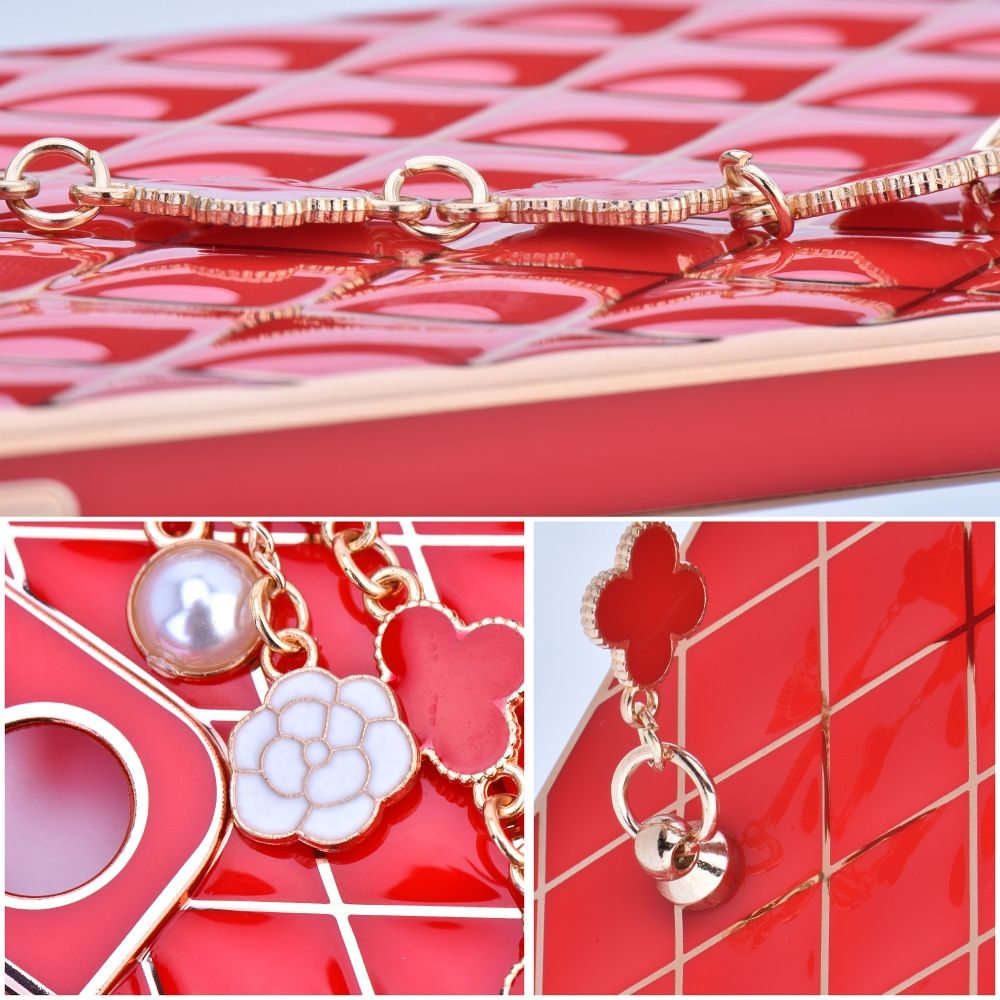 Pokrowiec Trend z łańcuszkiem czerwony Apple iPhone 11 Pro / 2 Pokrowiec Trend z łańcuszkiem czerwony Apple iPhone 11 Pro / 2