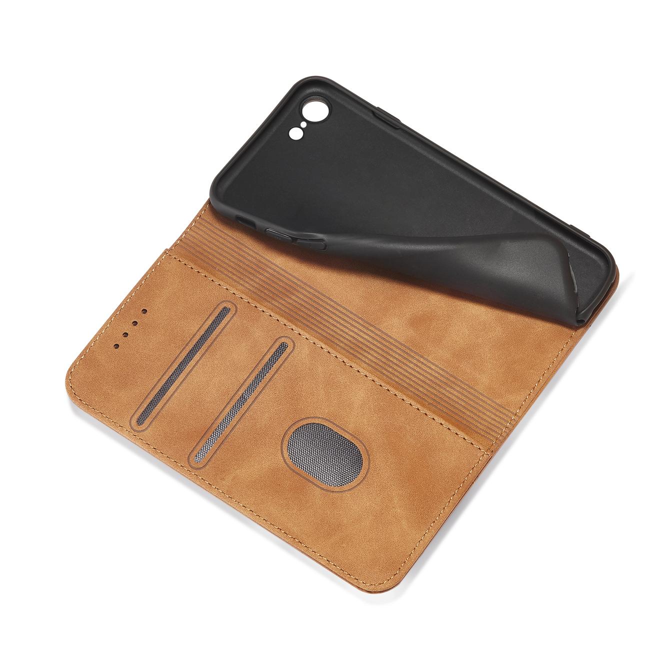 Pokrowiec Wallet Magnet brązowy Apple iPhone SE 2022 / 7 Pokrowiec Wallet Magnet brązowy Apple iPhone SE 2022 / 7