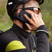 Pokrowiec Forcell Silicone czarny do Samsung Galaxy S22