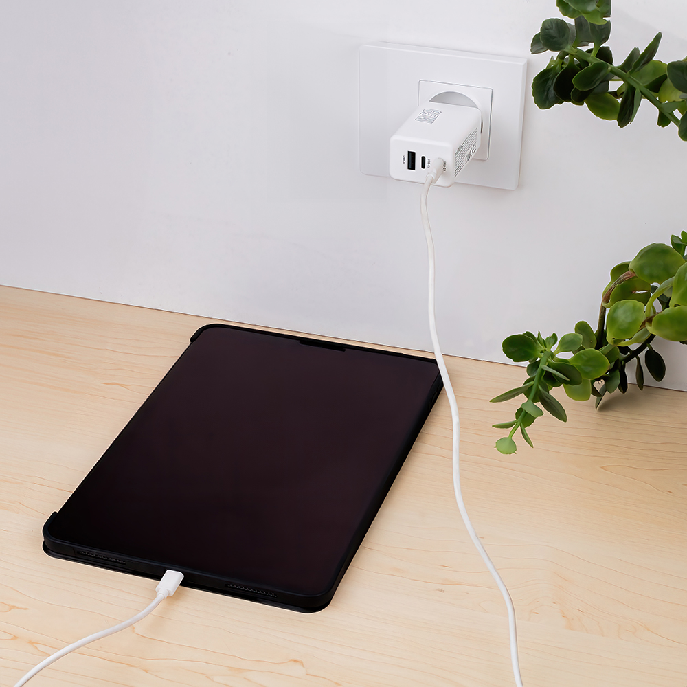 Szybka �adowarka 65W Maxlife sama kostka bez kabla USB-C do telefonu 3 wej�cia bia�a Oppo Reno 13FS 5G / 5