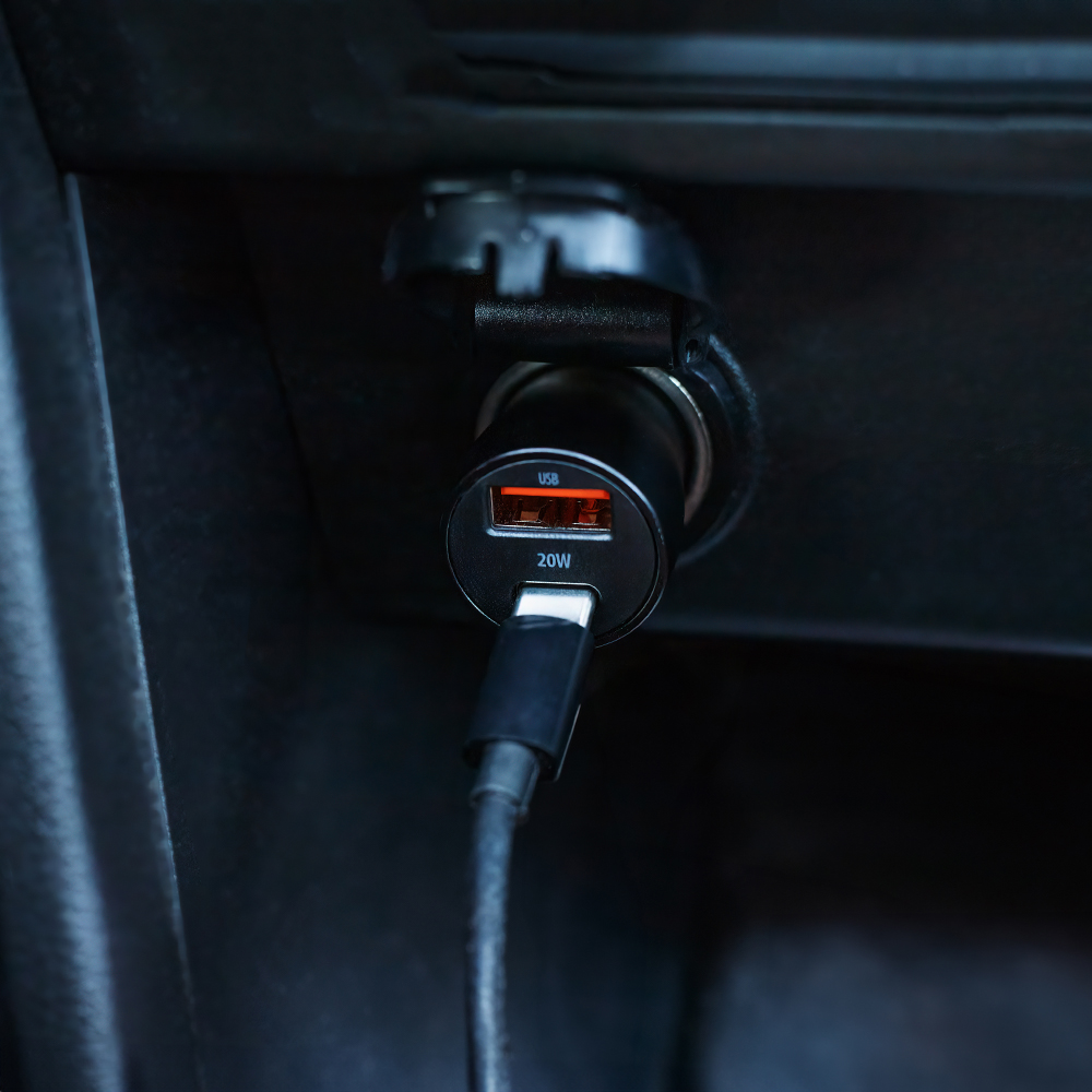Szybka �adowarka samochodowa 20W z kablem do telefonu Maxlife 2 porty USB i USB-C czarna Oppo Reno 13FS 5G / 9